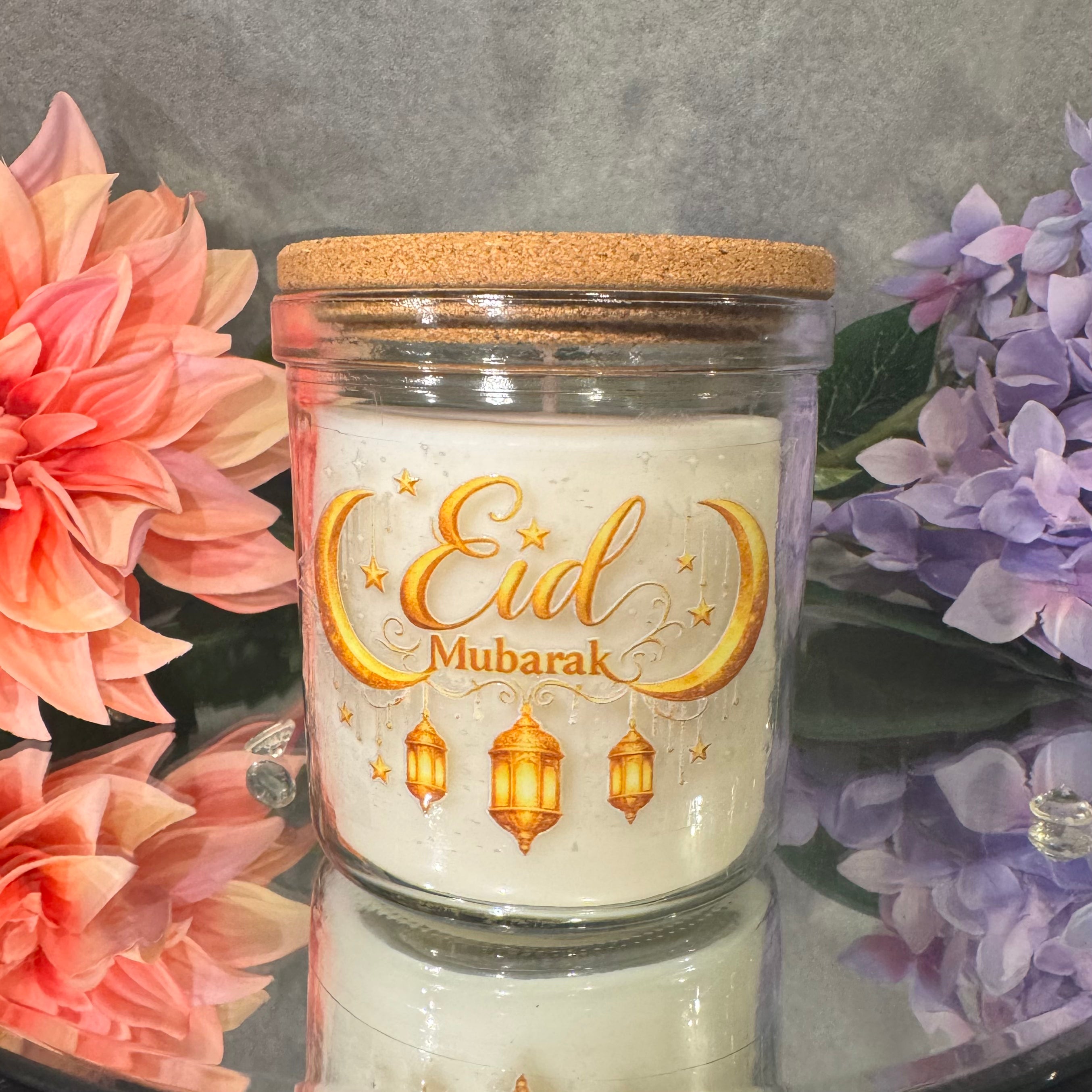 Eid Mubarak Vanilla Scented Candle – Islamic Gift with Lantern Design & Cork Lid 40 Hour Burn Time